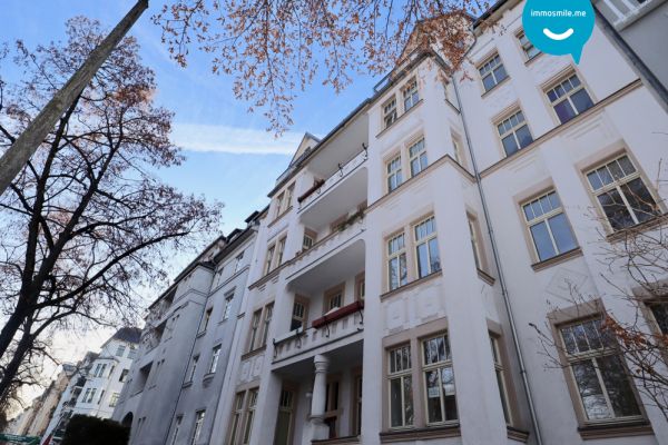 KAßBERG • 2-Zimmer • Loggia • moderner Grundriss • Erker-Wohnzimmer •bald wieder frei!