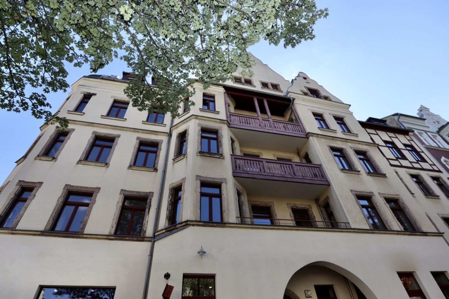 3-Raum Wohnung • 2 Bäder • Parkettboden • Kaßberg • zur Miete • große Räume • besichtigen