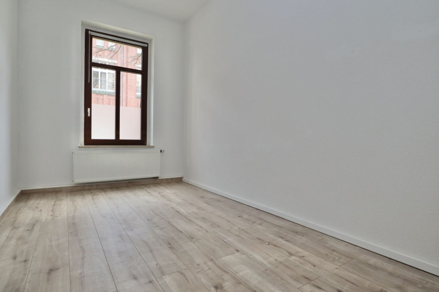 Altendorf •  Chemnitz  • 4- Zimmer • Stellplatz • Balkon • Einbauküche • Erdgeschoss • jetzt Mieten