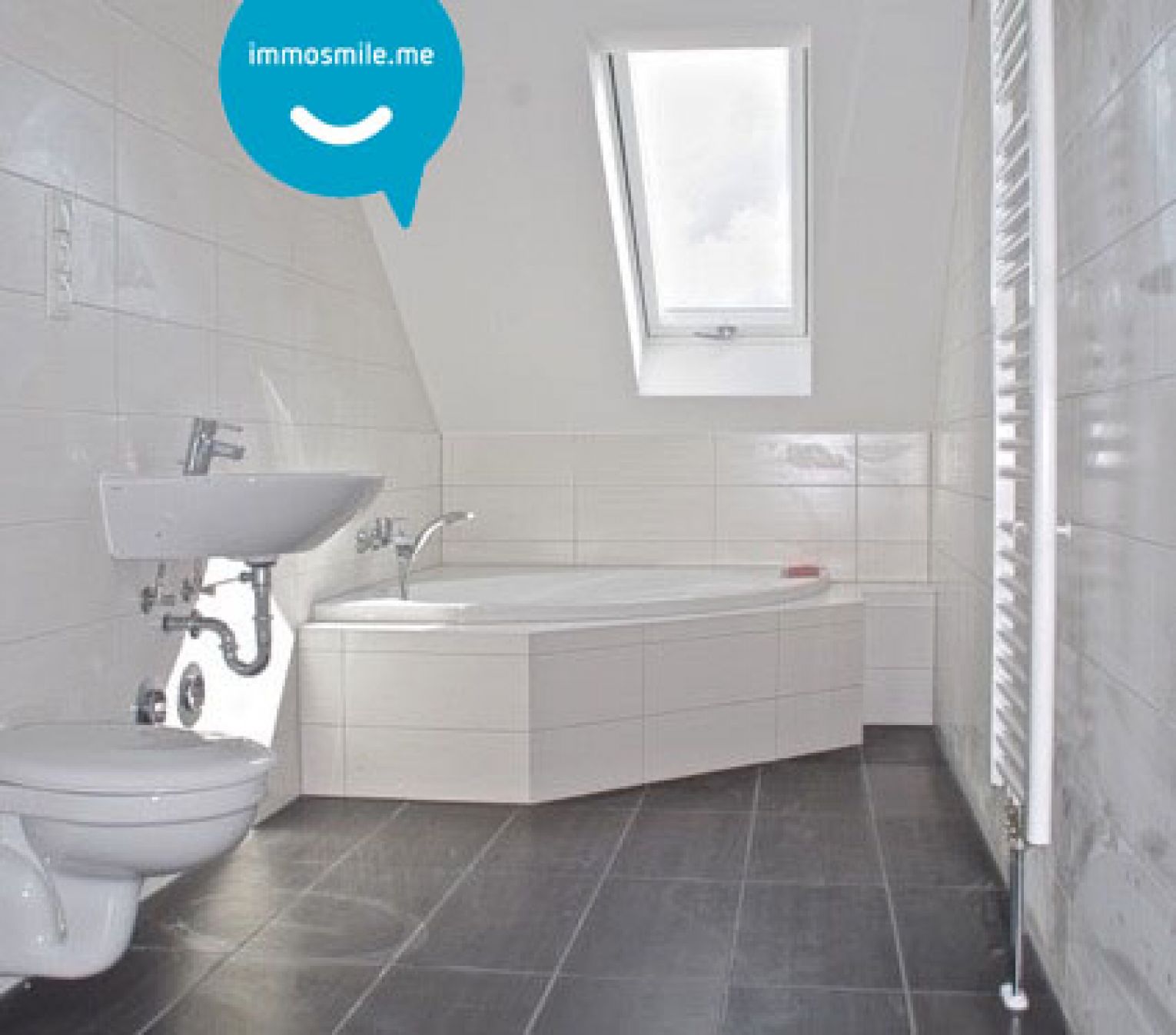 moderne 5 Zimmer • moderner Grundriss • Balkon • TOP Hausgemeinschaft • Grillecke • EBK • Stellplatz