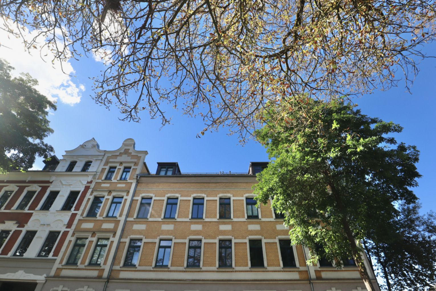 3 Zimmer • große Räume • Altendorf • neue Einbauküche • Stellplatz möglich • Chemnitz • zur Miete