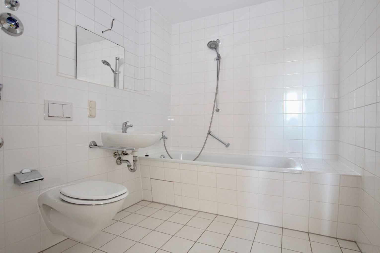 3 Zimmer • im Zentrum • Chemnitz • ruhige Lage • Einbauküche möglich • schnell sein und mieten!