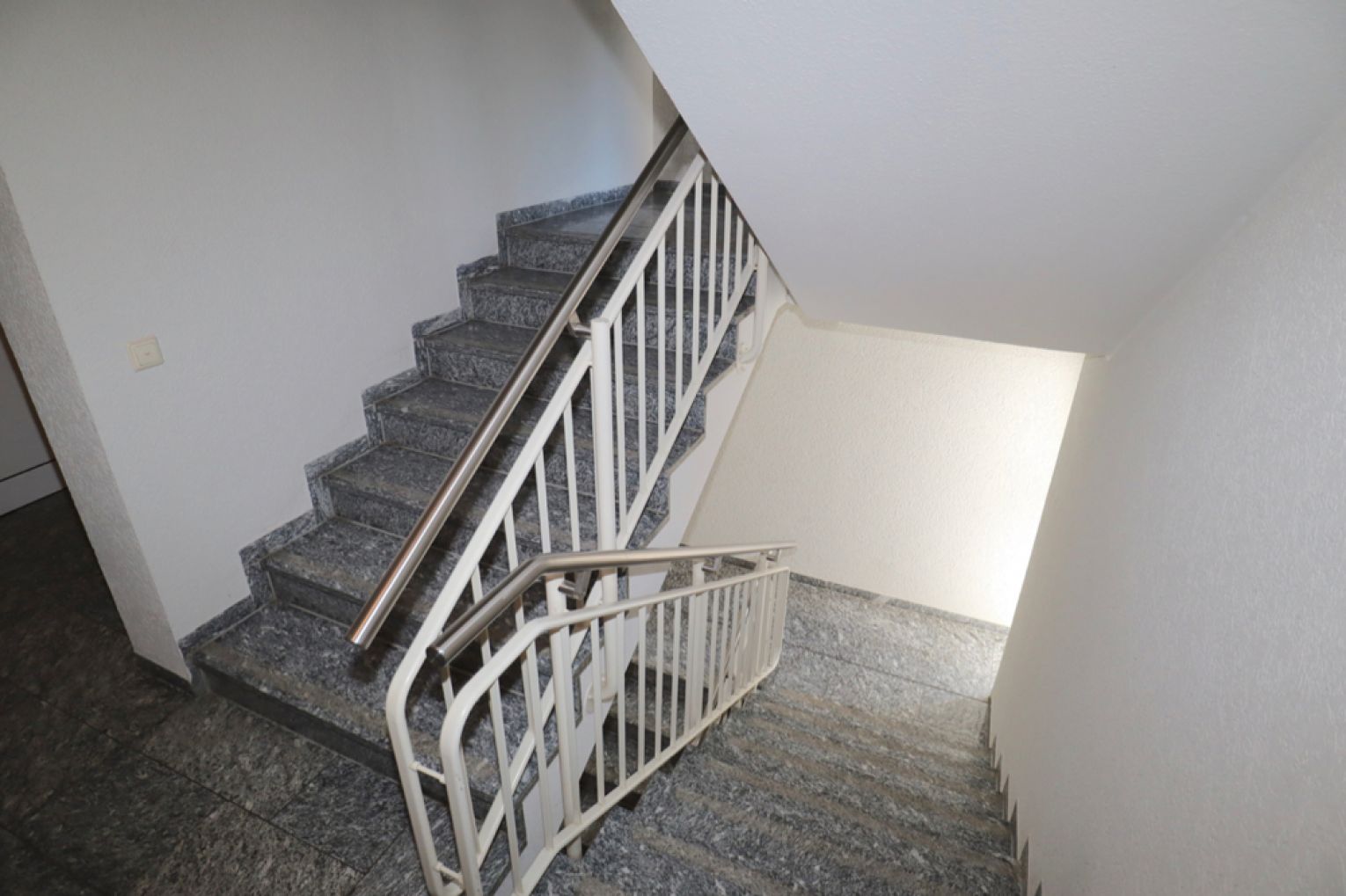 Kaßberg • 2-Raum Wohnung • Stellplatz • Aufzug • Balkon • in Chemnitz • jetzt schnell anrufen