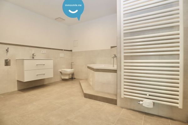 ERSTBEZUG • Kaßberg • 4-Zimmer Wohnung in Chemnitz • Wanne und Dusche • jetzt mieten • mit Balkon