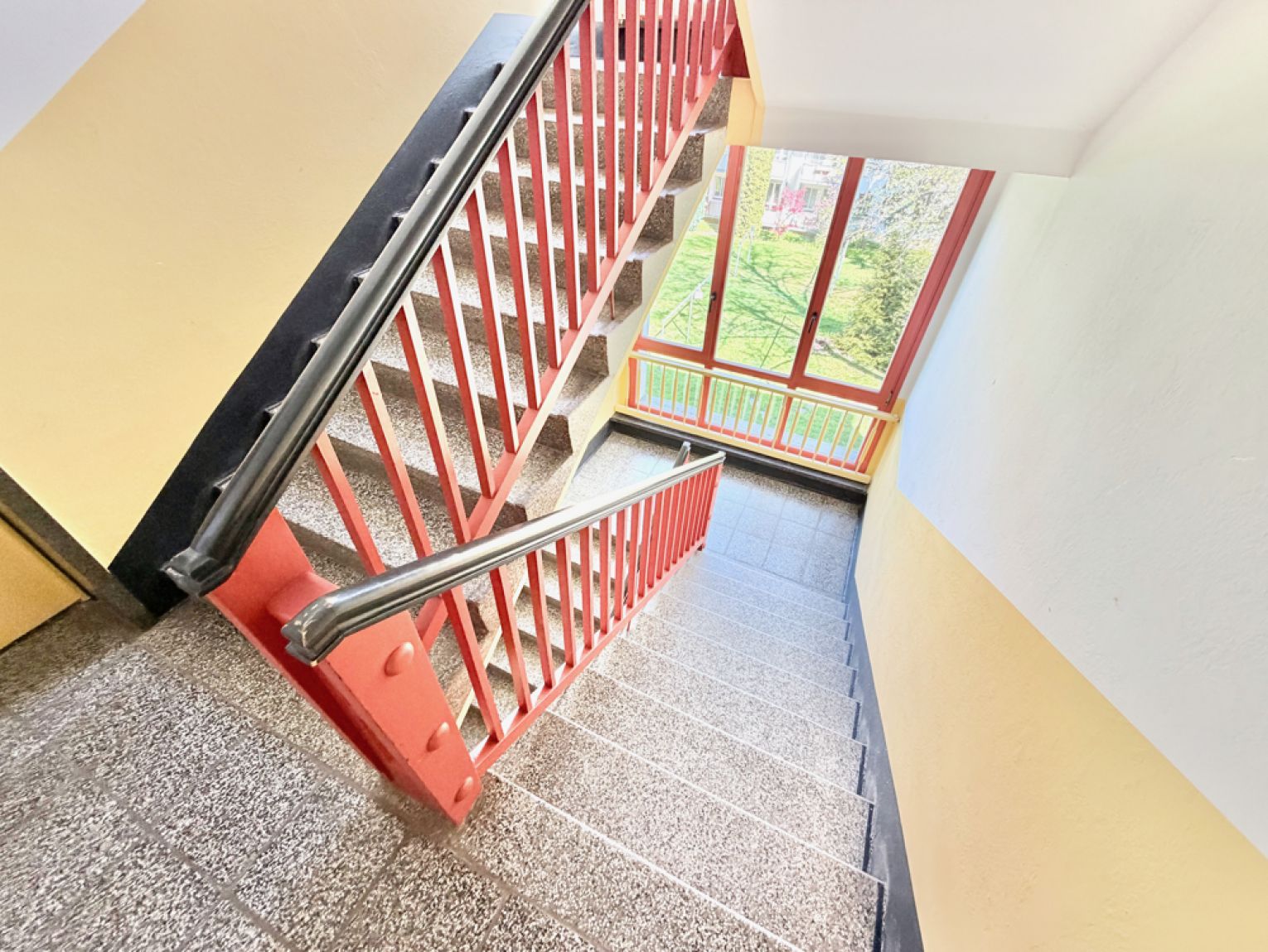 in Chemnitz • 2 Zimmer • zur Miete • mit Einbauküche • im Lutherviertel • jetzt besichtigen!