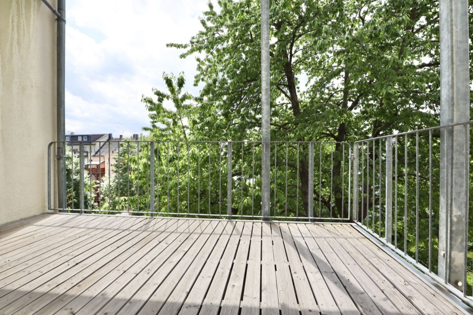 2-Raum Wohnung • zur Miete • großer Balkon • Wanne • Altbau • Chemnitz • Hilbersdorf • jetzt anrufen