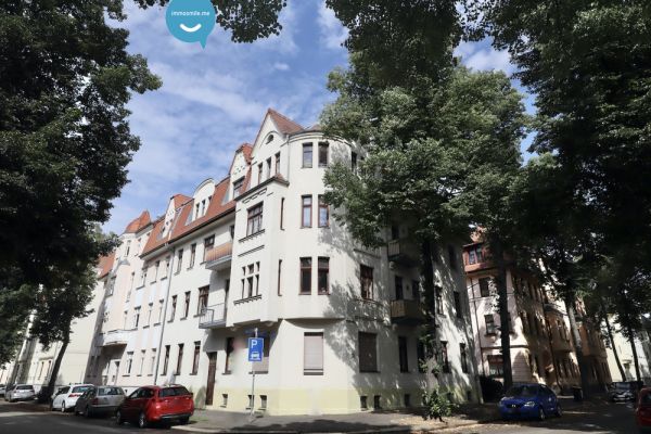 vermietete Eigentumswohnung • 2 Zimmer • Balkon • Wannenbad • in Zwickau