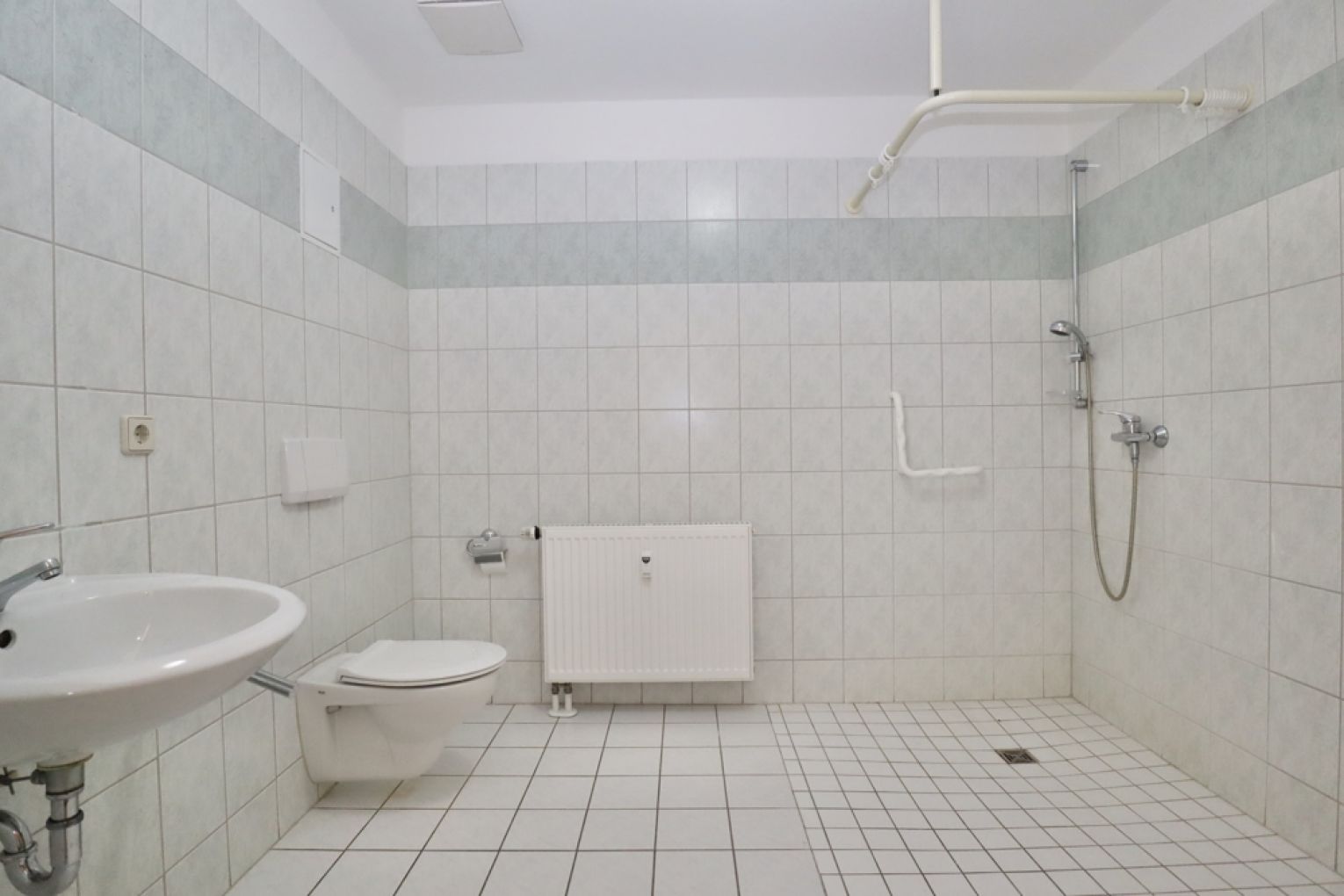 Balkon • 2-Zimmer Wohnung in Chemnitz • Hilbersdorf • offene Küche• jetzt Termin vereinbaren !!