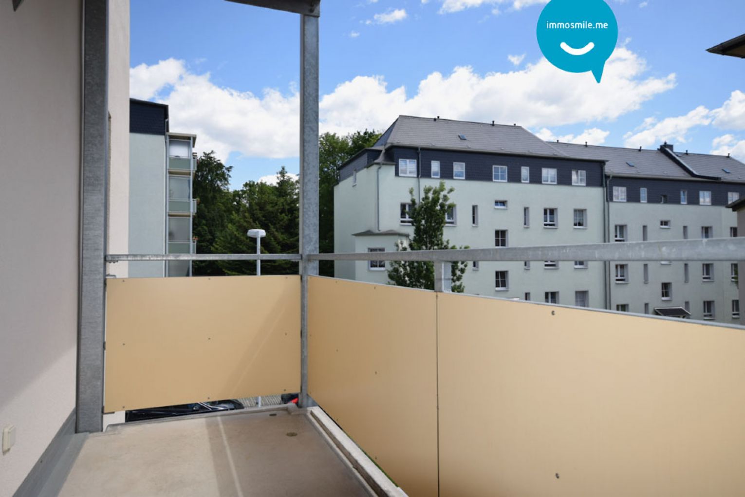 Laminat • Balkon mit Sonne • 2-Raum • Tageslichtbad mit Wanne • ruhige Lage • jetzt Termin machen! - Foto 2