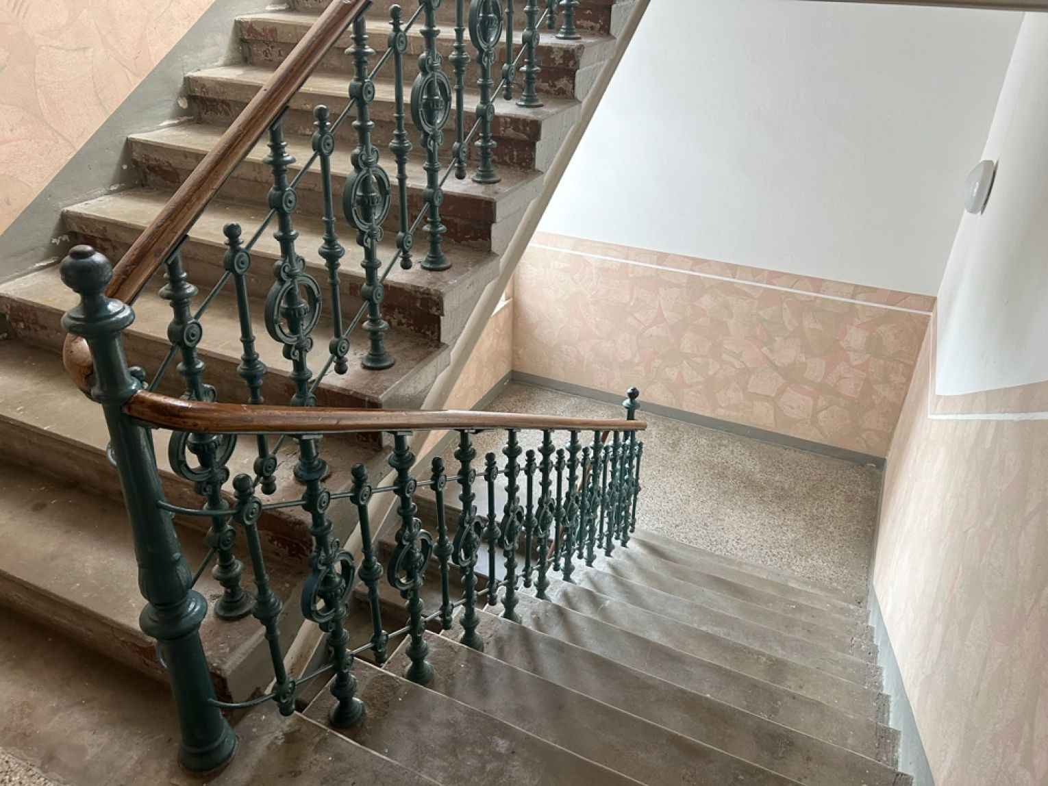 2-Raum Wohnung • im Zentrum • Brühl • in Chemnitz • vermietet • Anlageobjekt