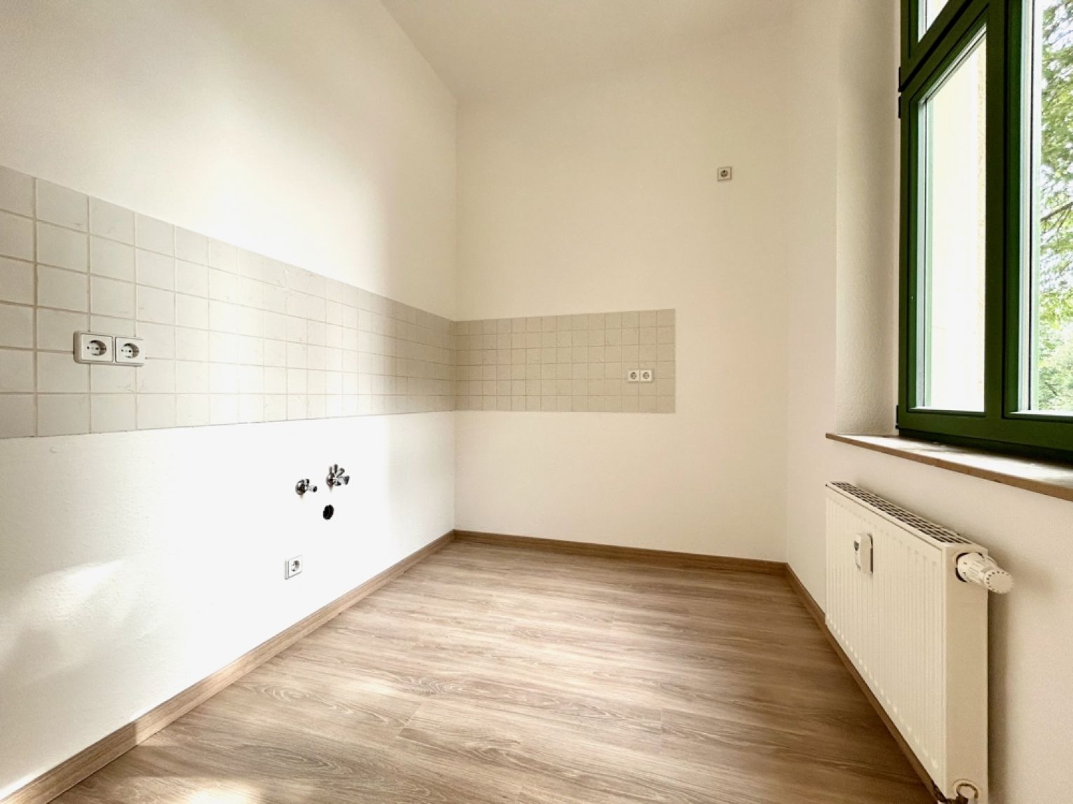 2-Raum Wohnung • in Chemnitz • Wanne • Erdgeschoss • Sonnenberg • Küche • jetzt anrufen
