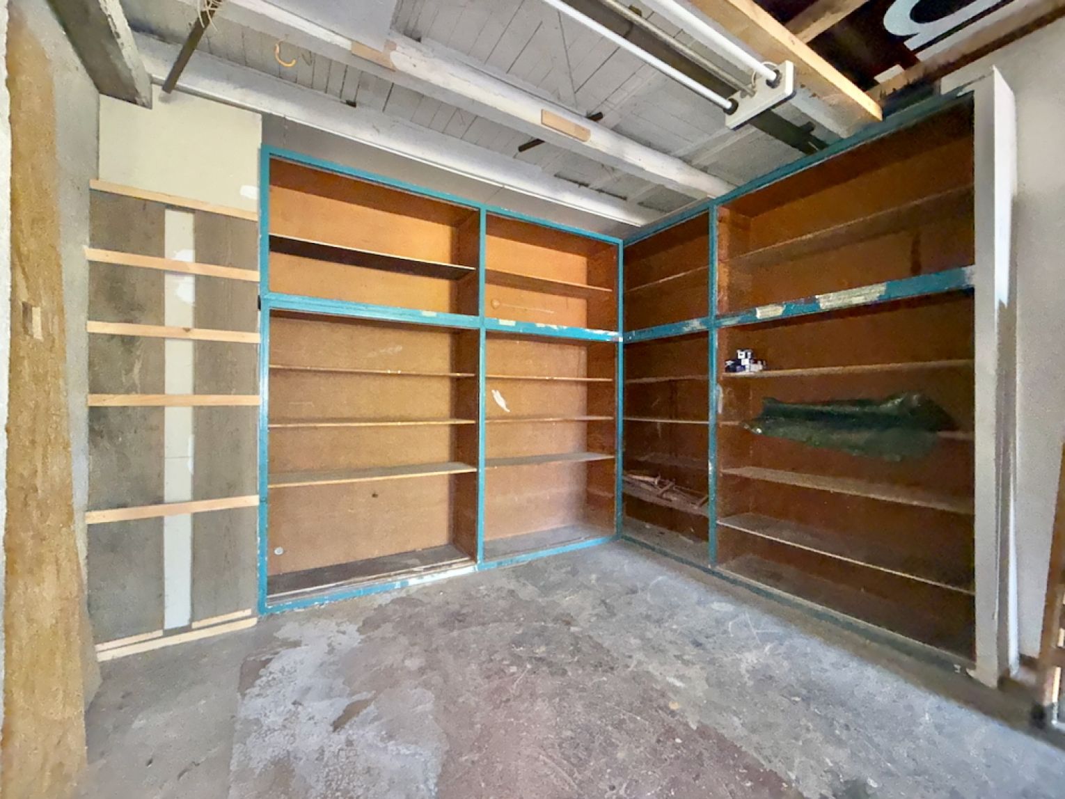 Lager • Werkstatt • Garage • zur Miete • auf dem Kaßberg • in Chemnitz • schnell sein 