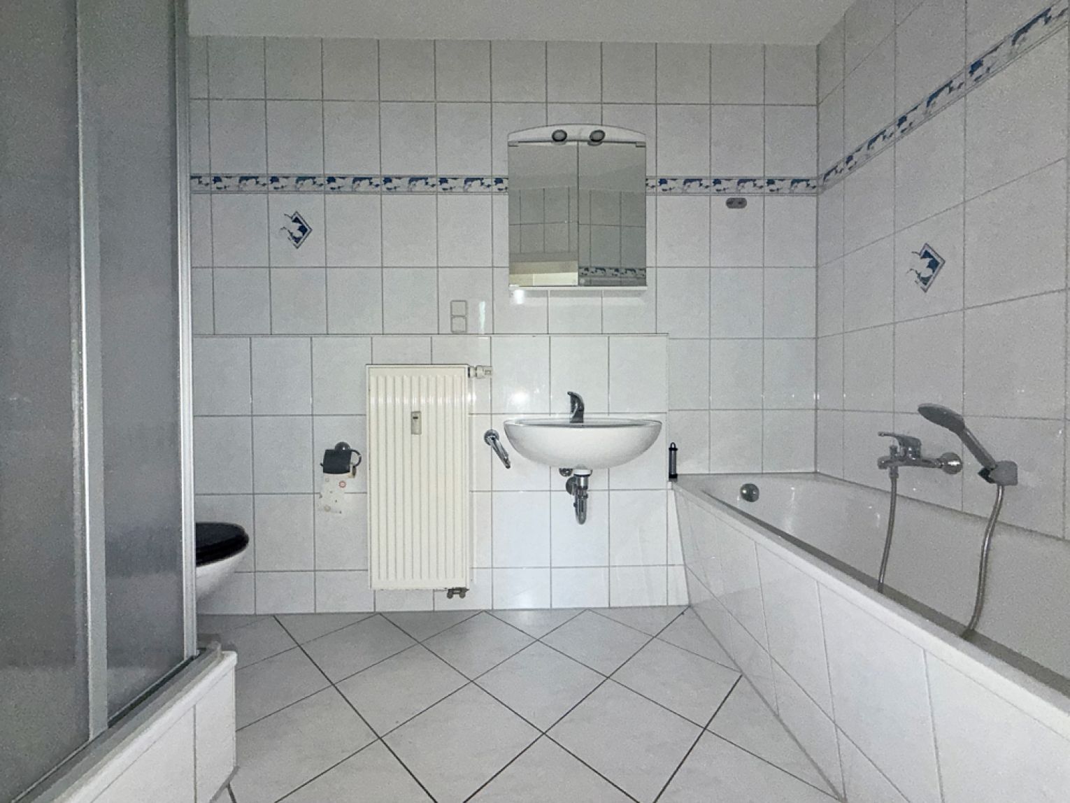 3 Zimmer • mit Balkon • Bad mit Wanne und Dusche • auf dem Schloßberg • zur Miete • in Chemnitz
