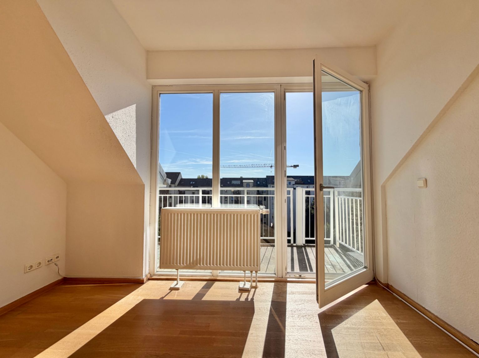 Dachgeschoss • Maisonette • Eigentumswohnung • 3 Zimmer • in Chemnitz • selbst nutzen • schnell sein