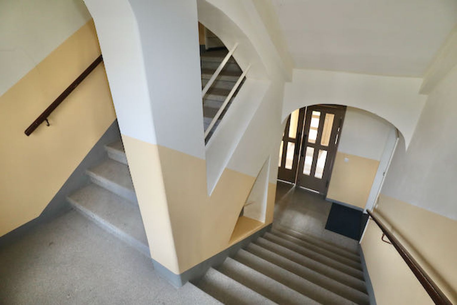 2 Zimmer • Stellplatz • auf dem Kaßberg • vermietet • mit Balkon • Eigentumswohnung • jetzt kaufen!