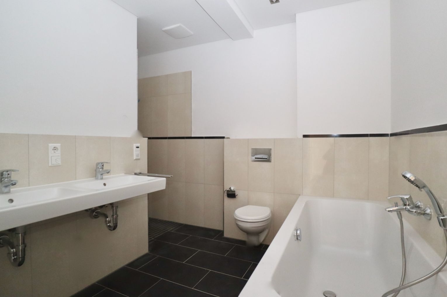 2-Raum Wohnung • Balkon • Chemnitz • offene Küche • Fußbodenheizung • Erstbezug • Lutherviertel