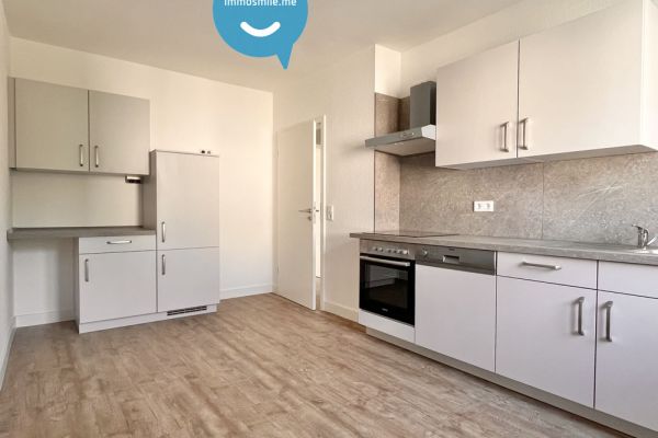 2-Raum Wohnung • Tageslichtbad • Wanne • neu saniert • Ebersdorf • jetzt mieten • Einbauküche