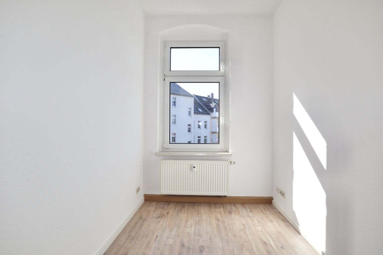 3-Zimmer Wohnung in Chemnitz • Balkon • Einbauküche • Sonnenberg • jetzt Termin vereinbaren