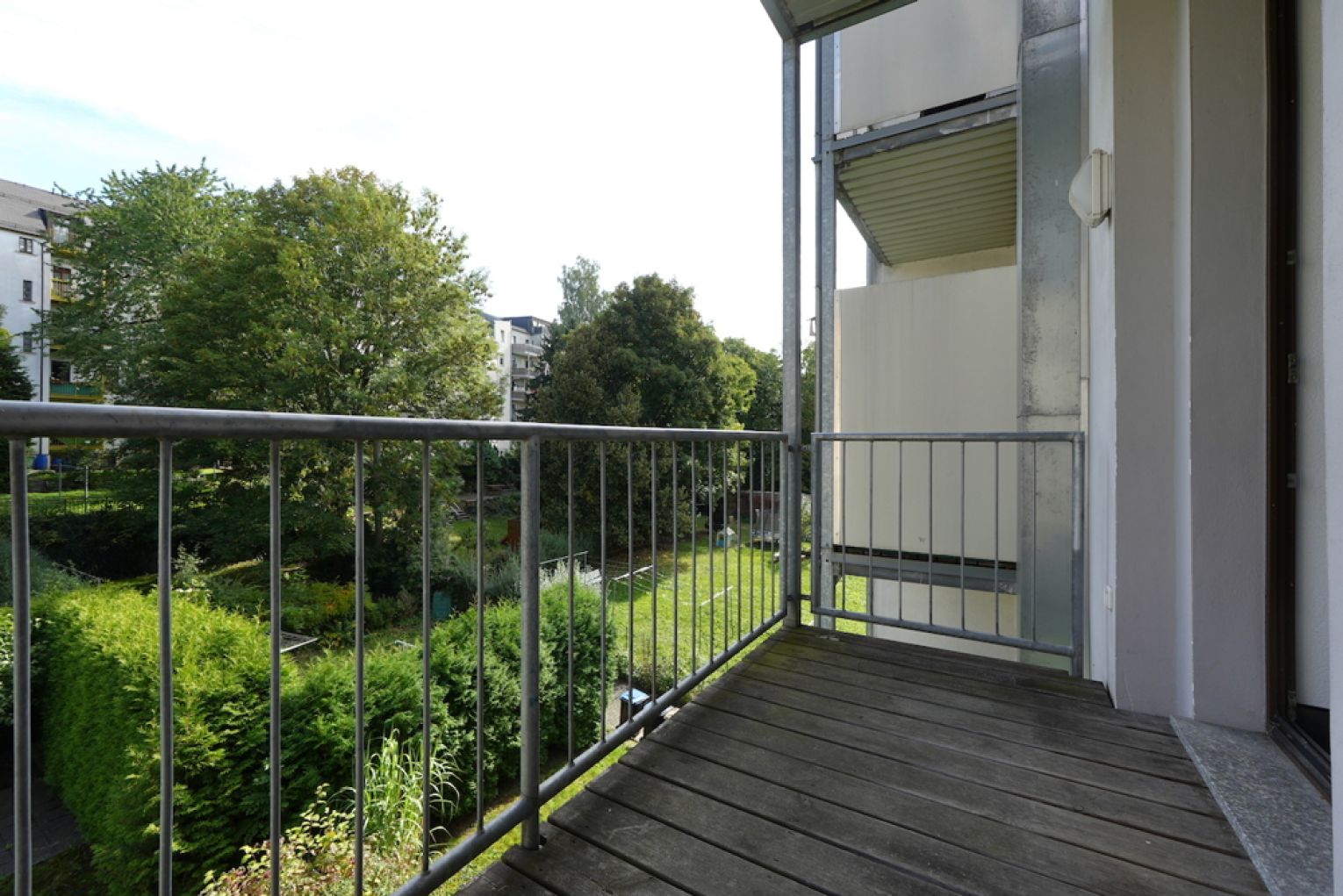 2 Zimmer • mit Balkon • neu saniert • Einbauküche möglich • Stellplatz • in Chemnitz • zur Miete