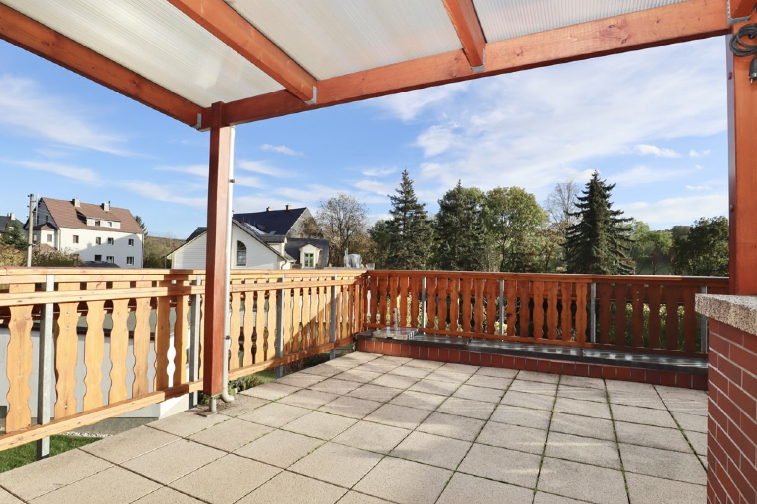 Doppelhaushälfte • Erfenschlag • 6-7 Zimmer • 2 Garagen  • Schuppen • schöner Garten • jetzt kaufen