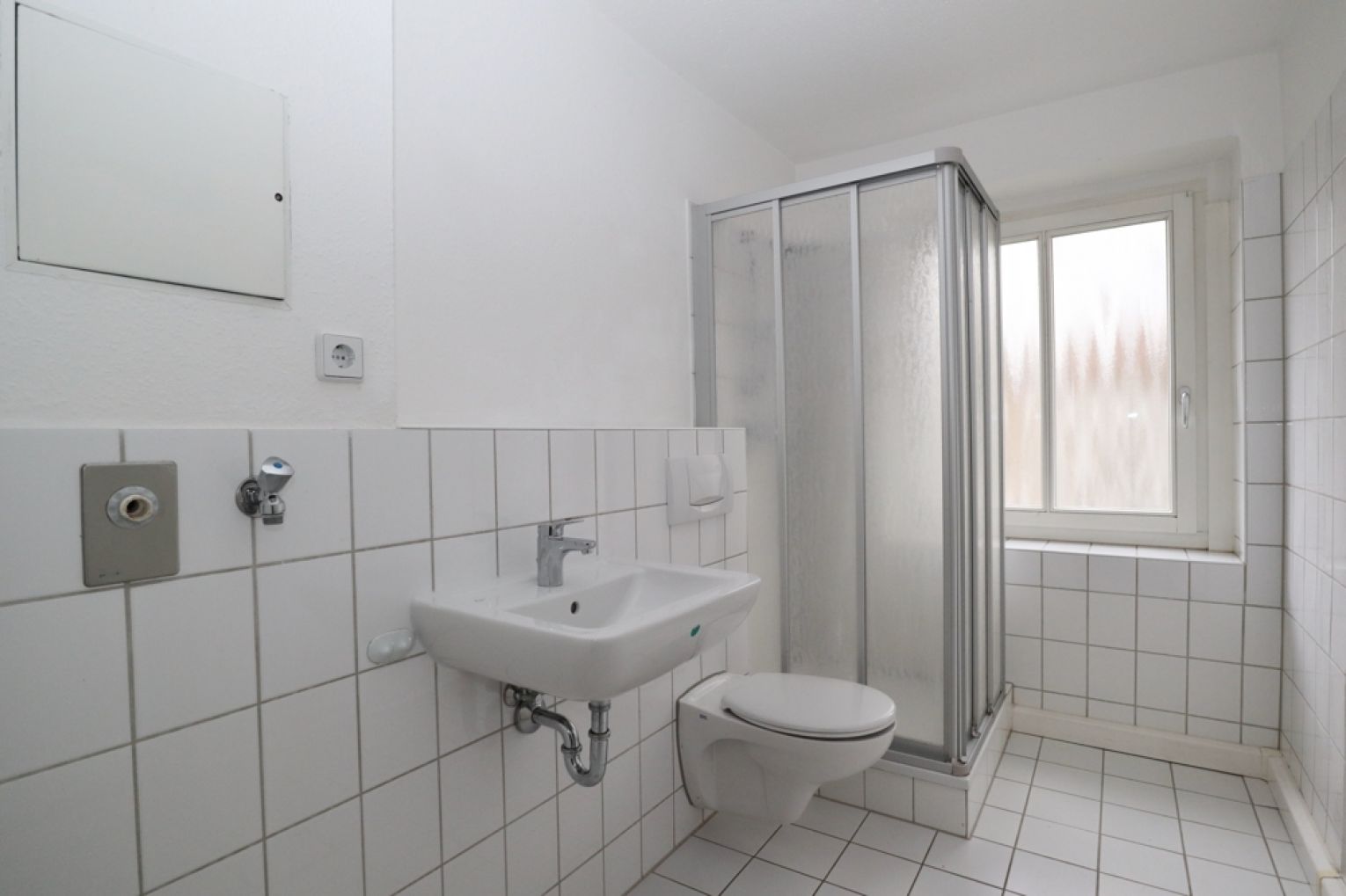 Balkon • 2-Raum Wohnung • Tageslichtbad • Dusche • Einbauküche • Lutherviertel • jetzt anrufen