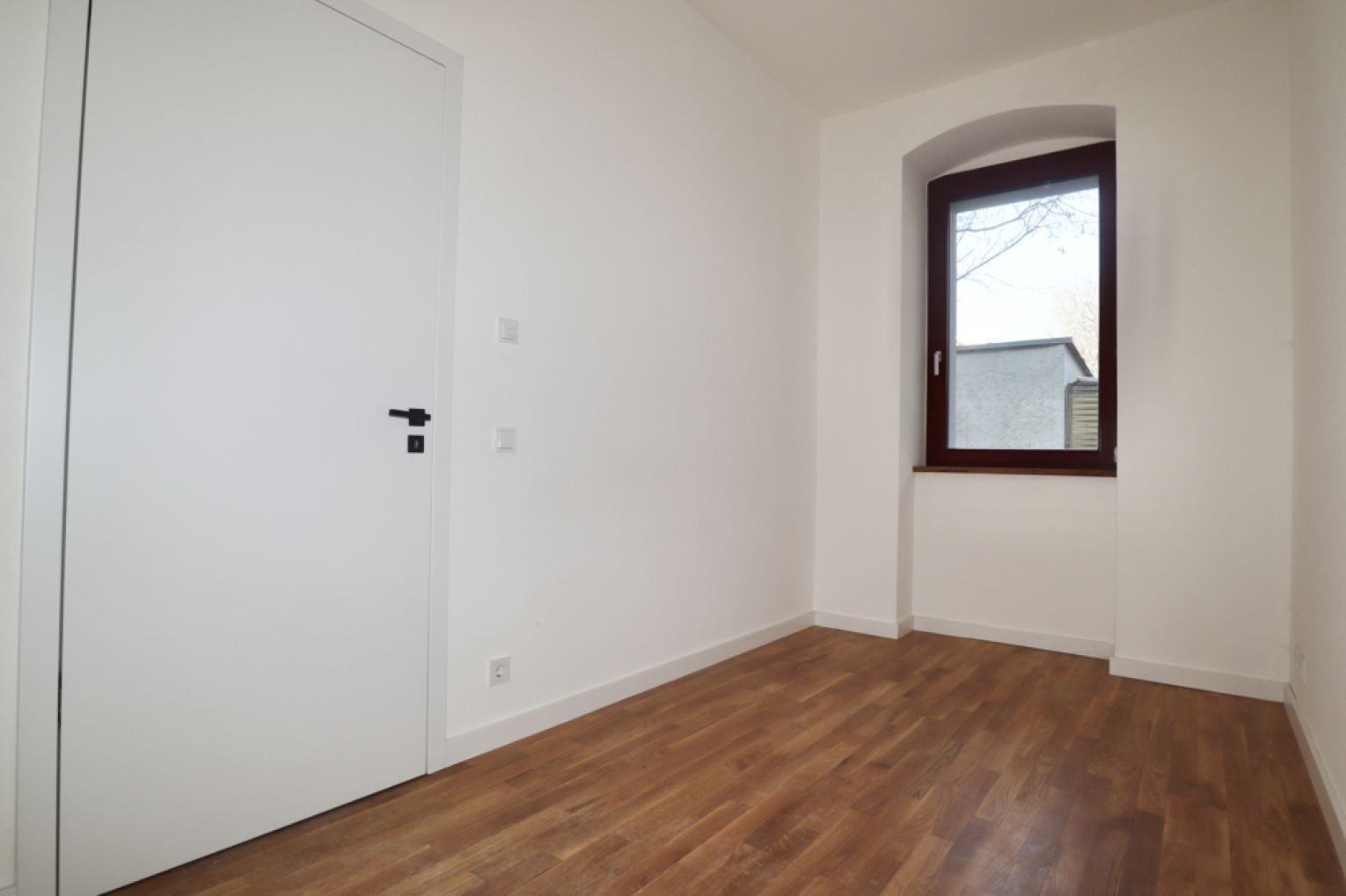 auf dem Sonnenberg • zur Miete • 2 Zimmer • mit Terrasse • im Erdgeschoss • Einbauküche • Chemnitz