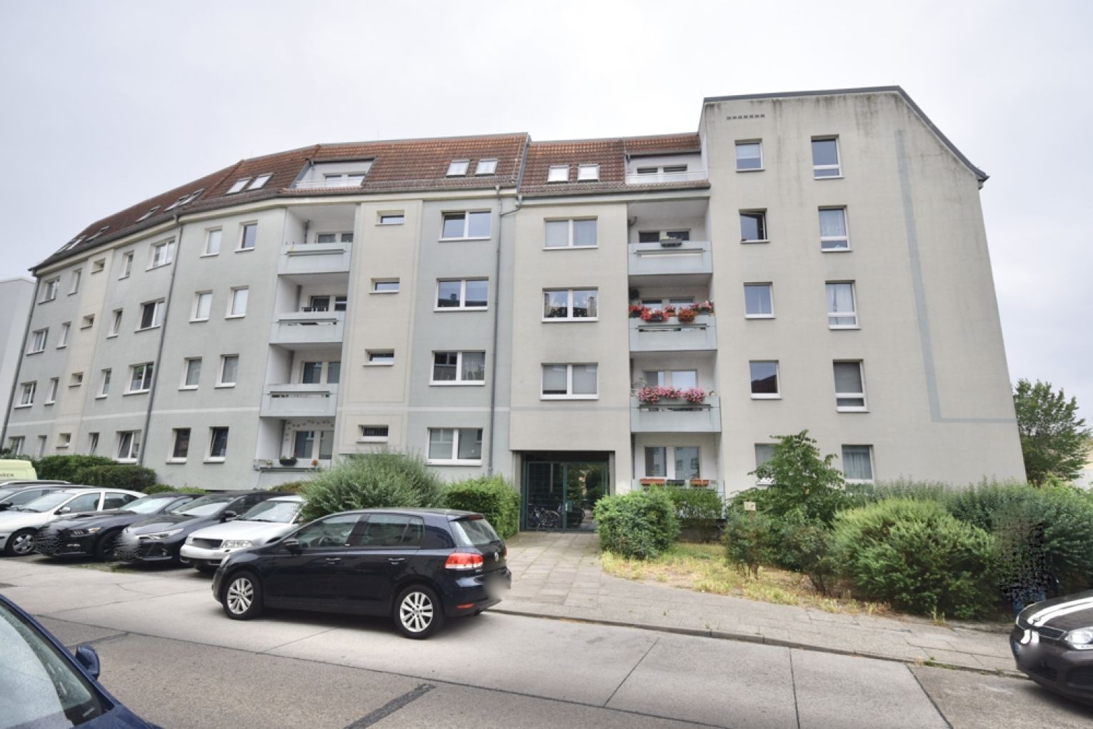 Eigentumswohnung • vermietet • in Köpenick • 2-Zimmer • Balkon • Erdgeschoss • Bad mit Wanne