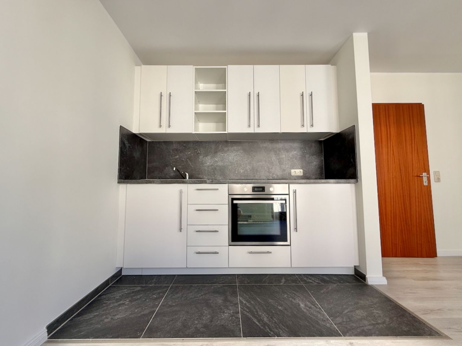 1-Zimmer • Chemnitz • Uni-Nähe • Einbauküche • Balkon • Studenten-Wohnung • Lutherviertel