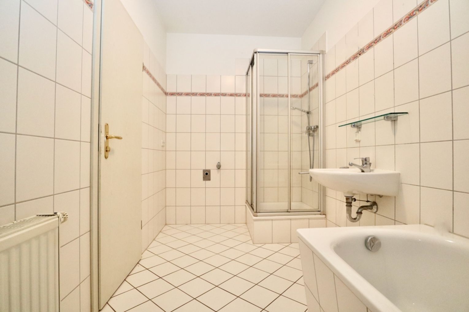 2-Raum Wohnung • Balkon • Schloßchemnitz • zur Miete • Tiefgarage • Wanne&Dusche • jetzt anrufen