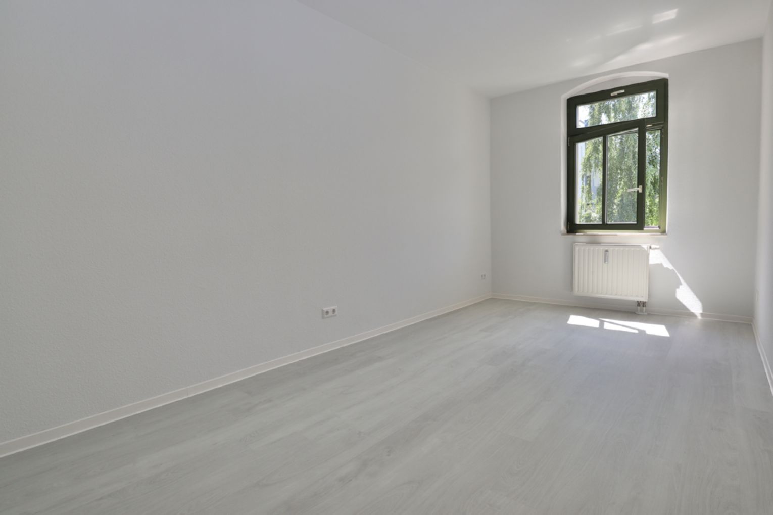 3-Raum Wohnung • Chemnitz • Balkon • modern • saniert • Gablenz • Vinylboden • neu • jetzt anrufen