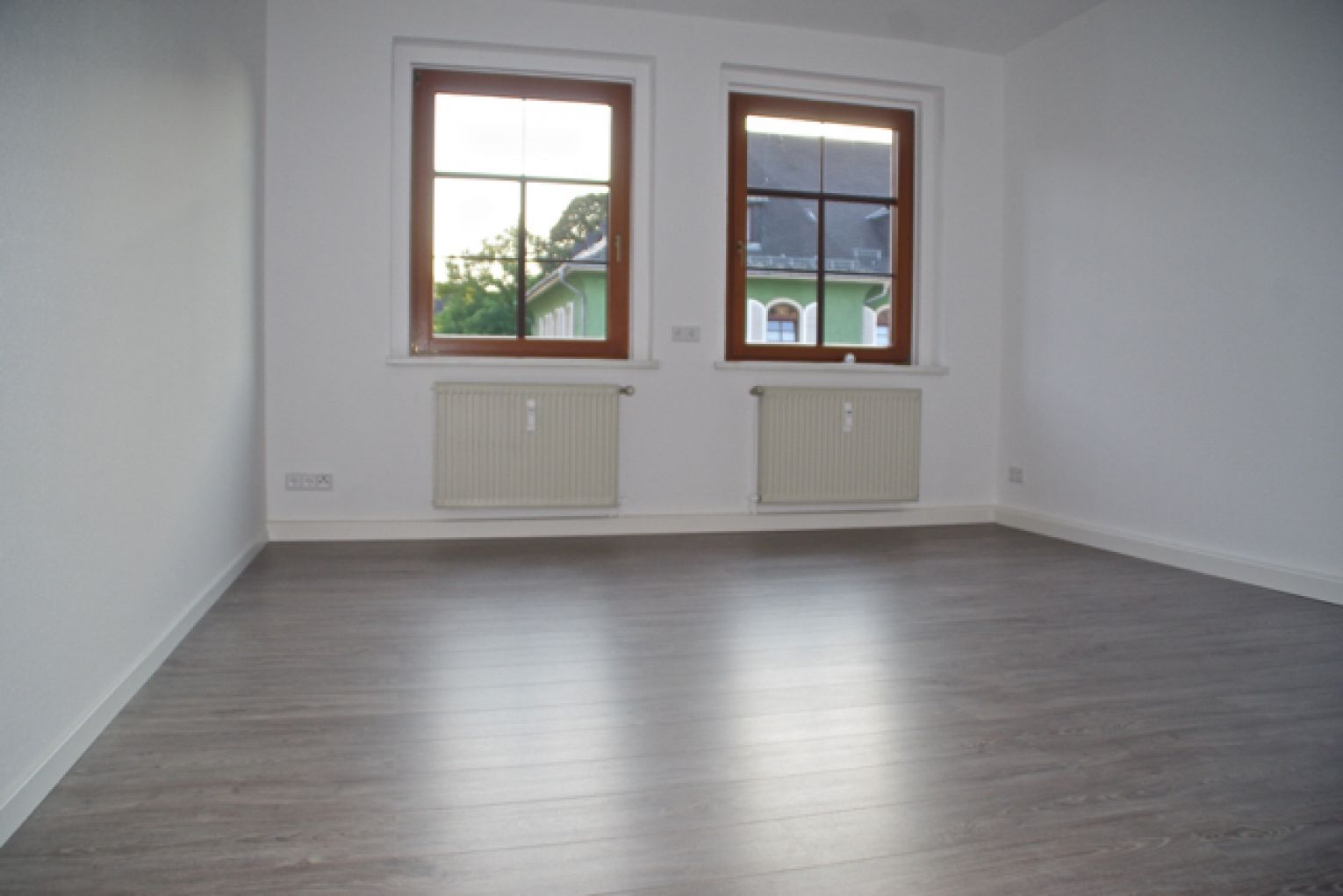 Balkon • 2 Raum Mietwohnung • vom Vormieter • Stellplatz • ruhige Lage • modernisiert • Anschauen!?