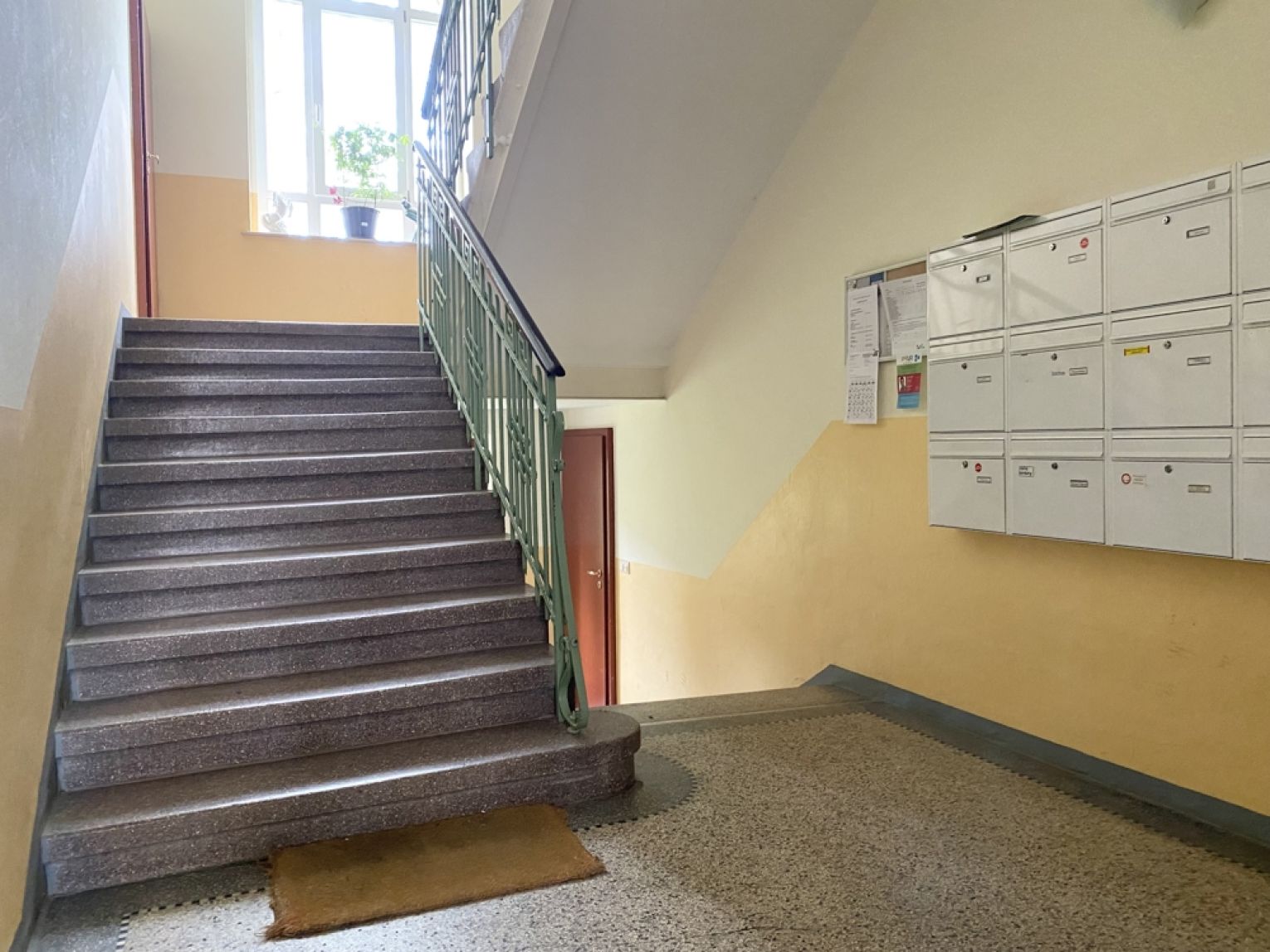Kaßberg • 2 Raum Wohnung • Dusche • gemütlicher Grundriss • Einbauküche • jetzt anrufen