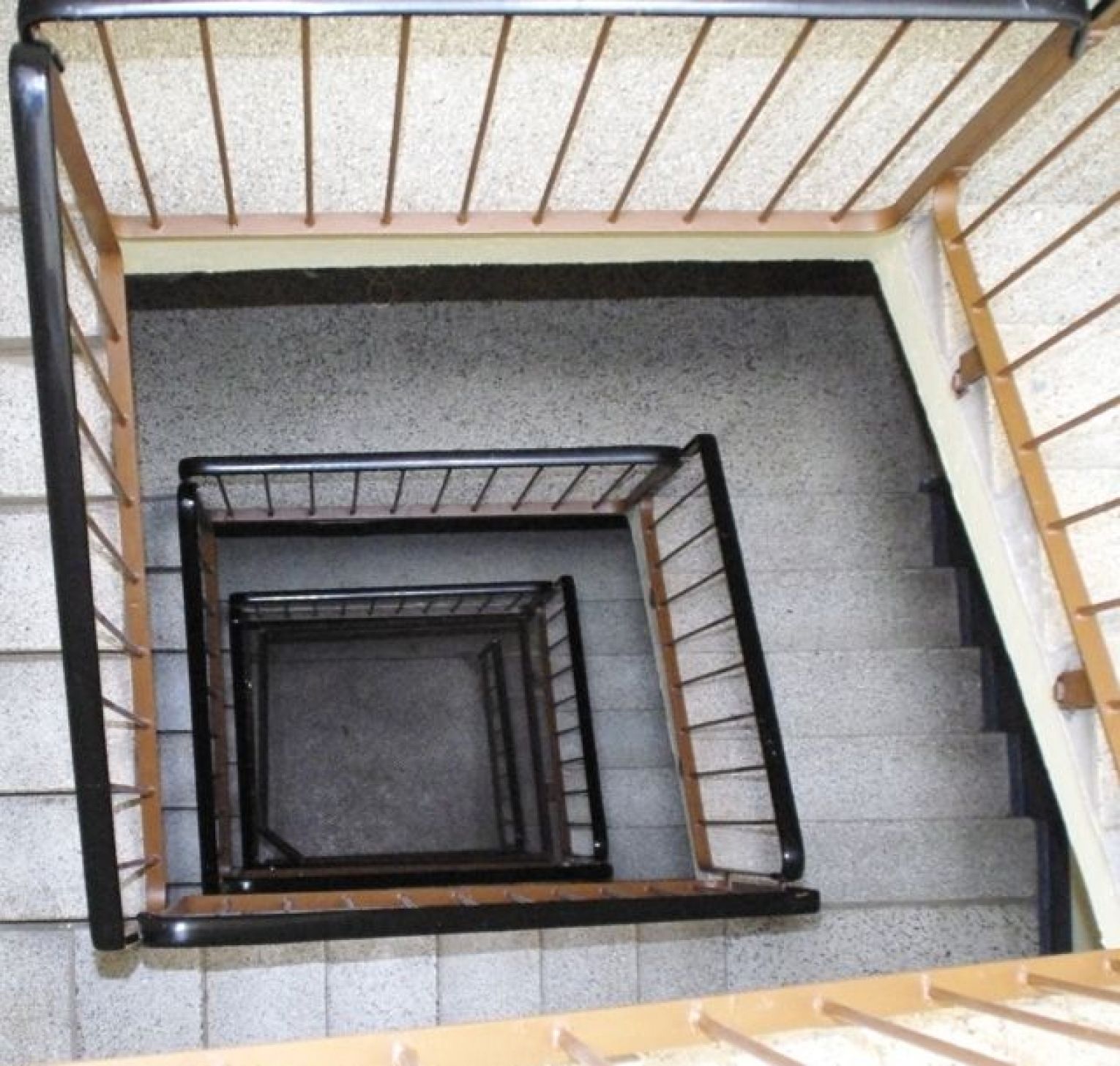 TOP • 3-Zimmer Wohnung • Wohnküche • Balkon • Laminat • in Kappel • gleich anschauen !?
