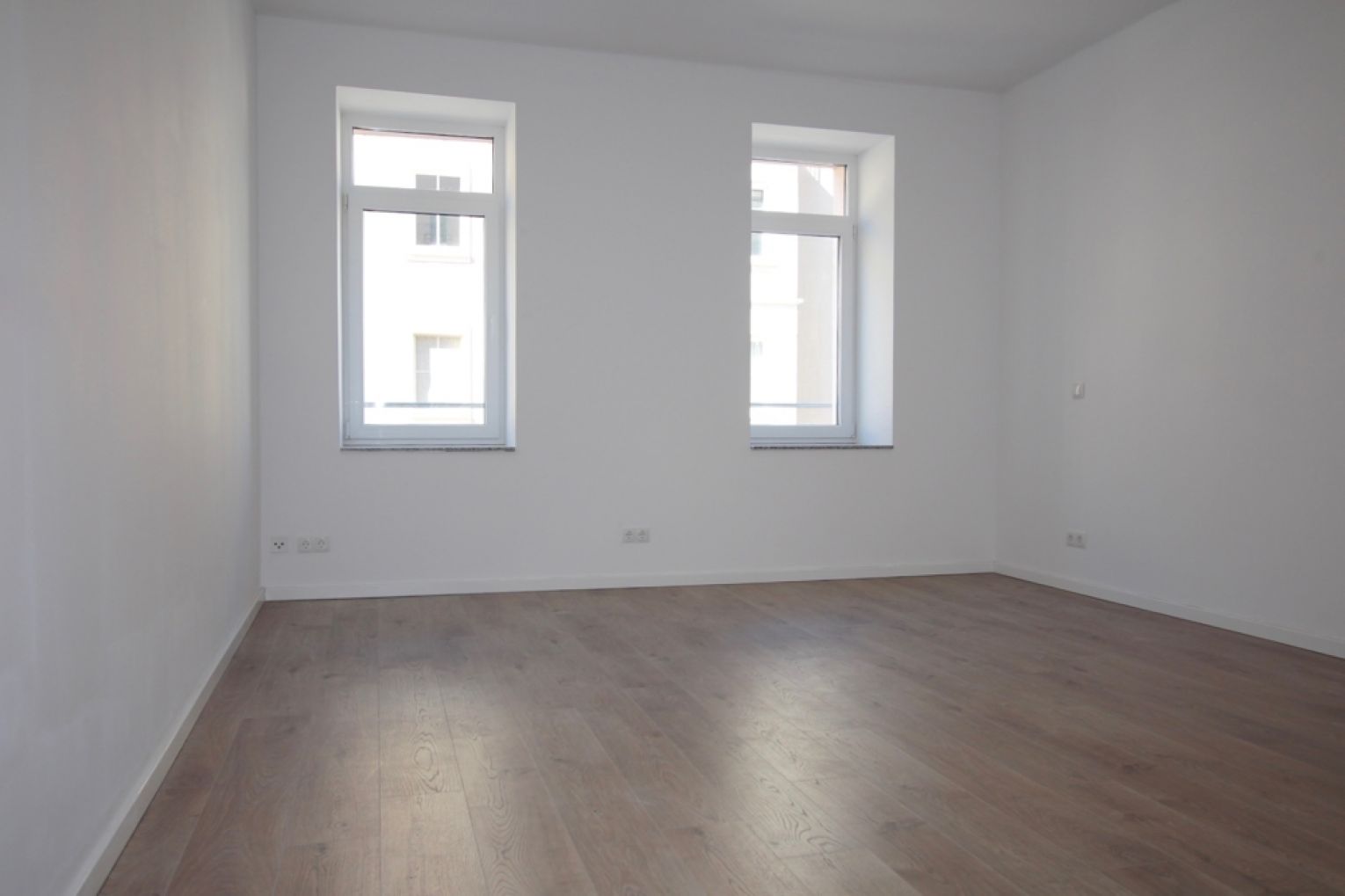 4-Raum • Lutherviertel • 2 Bäder • 2 große Balkone • Stellplätze • energetisch saniert • ruhige Lage