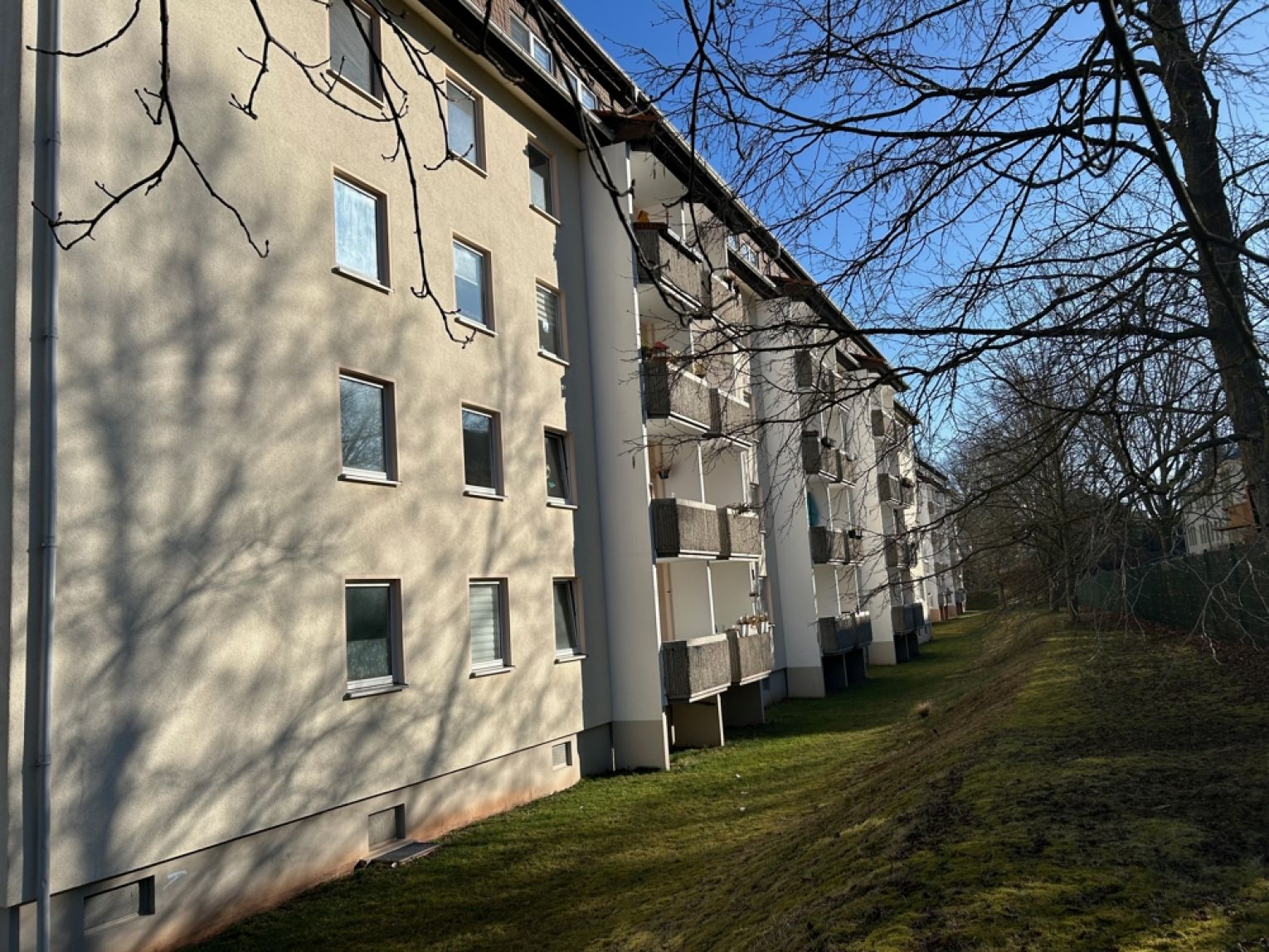 3-Raum Wohnung • Einbauküche • Balkon • Stellplatz • Reichenbrand • jetzt kaufen
