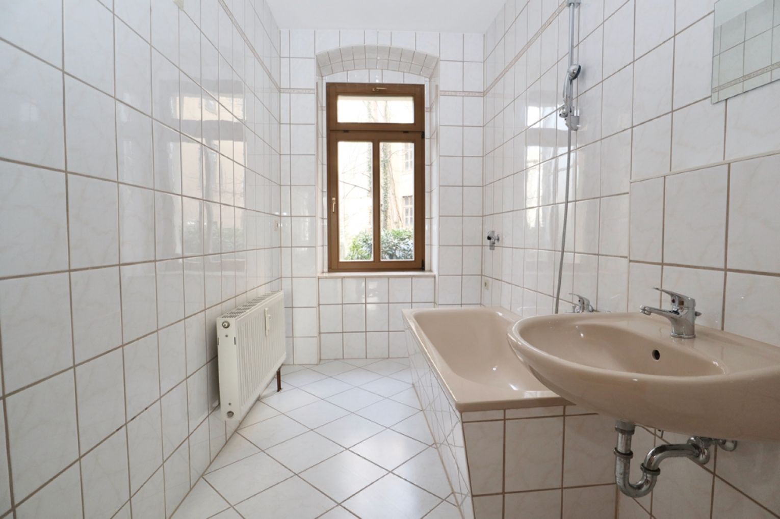 Balkon • Tageslichtbad • Einbauküche • 2-Zimmer Wohnung in Chemnitz • Zentrum • jetzt anrufen