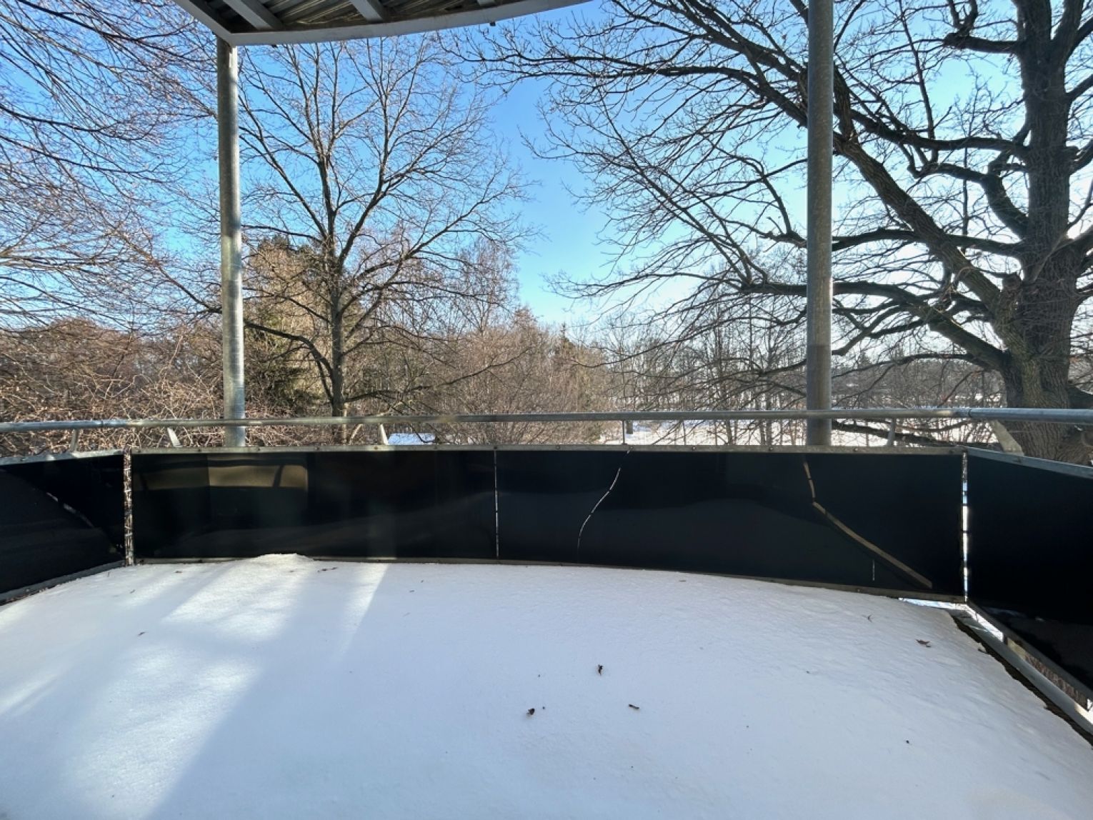 Neukirchen • am Wasserschloss • 2-Zimmer • mit Balkon • Stellplatz • alles NEU • jetzt MIETEN