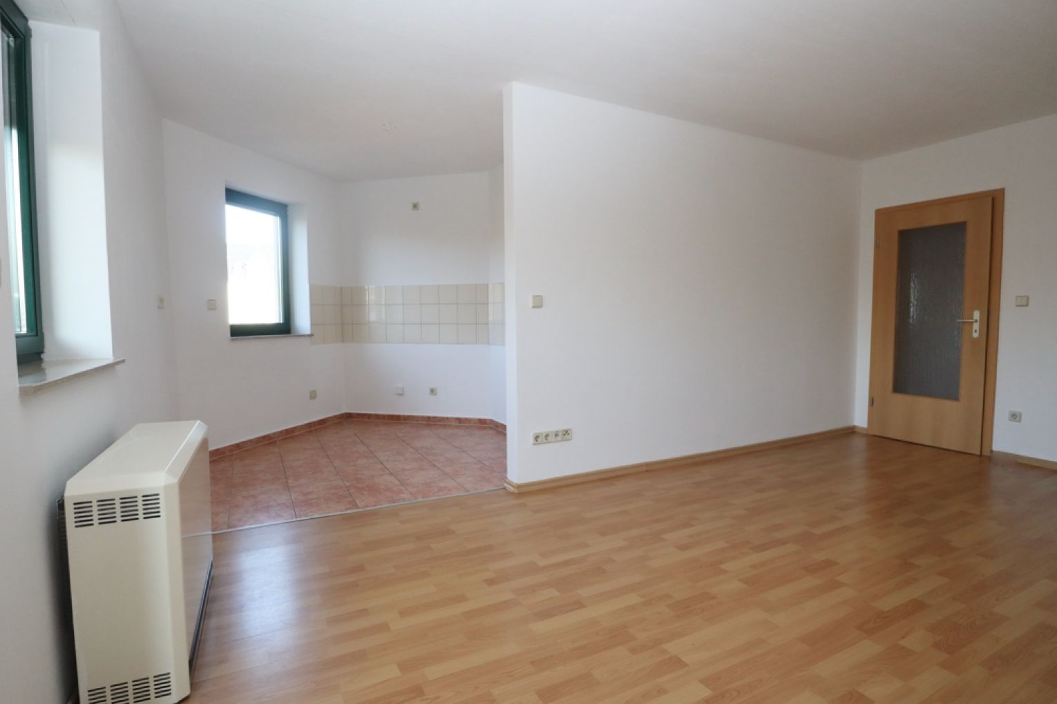 4-Zimmer • Balkon • Einbauküche • an der Chemnitz • Garten • schnell anrufen • Schloßchemnitz