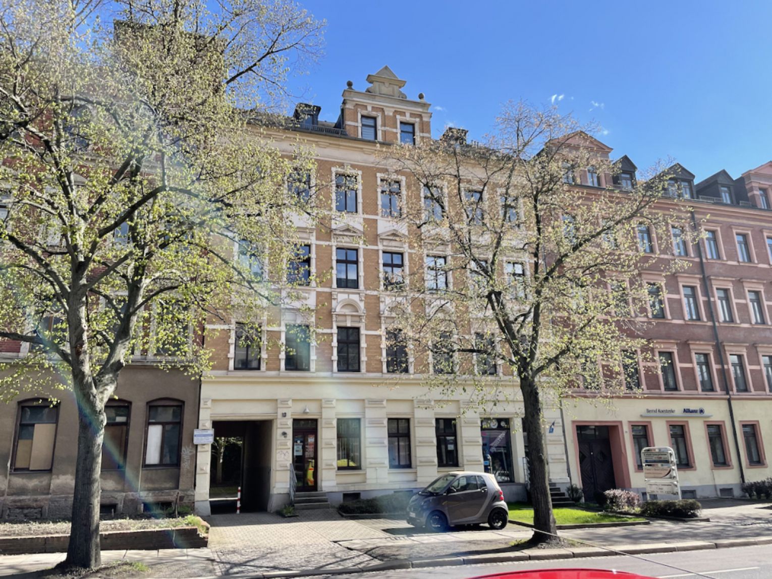 Laminat • 3-Raum • Aufzug • Bad mit Wanne • Schloß-Chemnitz • zentrumsnah • neuer Balkon!