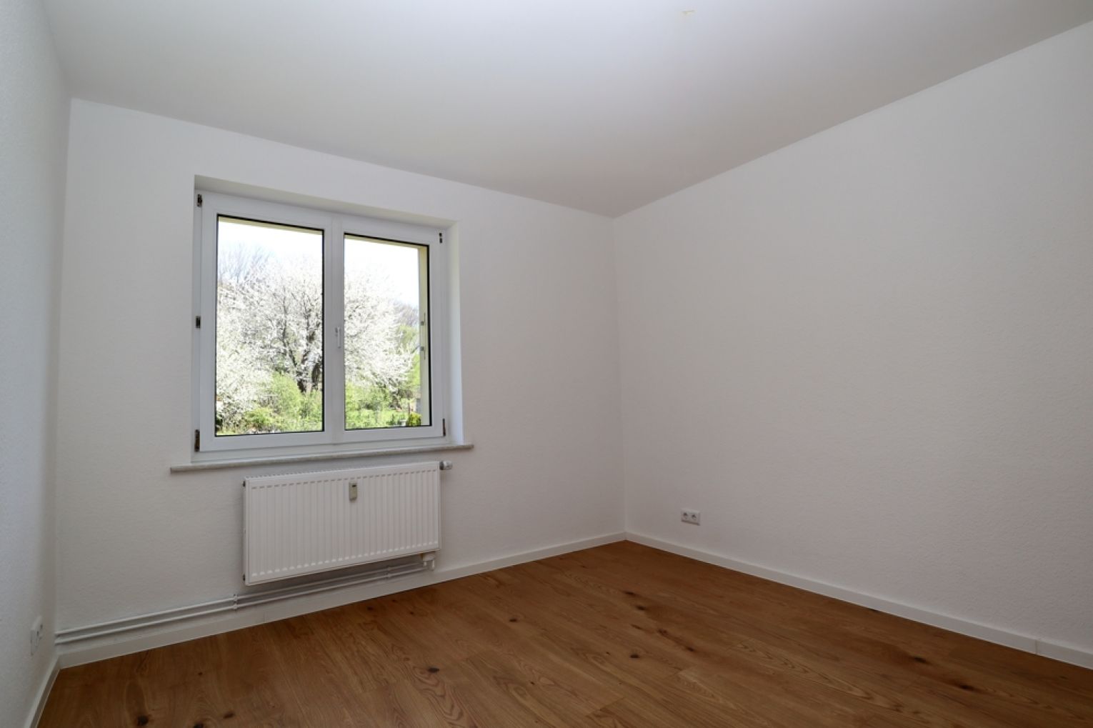 Jetzt besichtigen • Ebersdorf • ruhige Lage • 2-Raumwohnung • neu saniert • Chemnitz