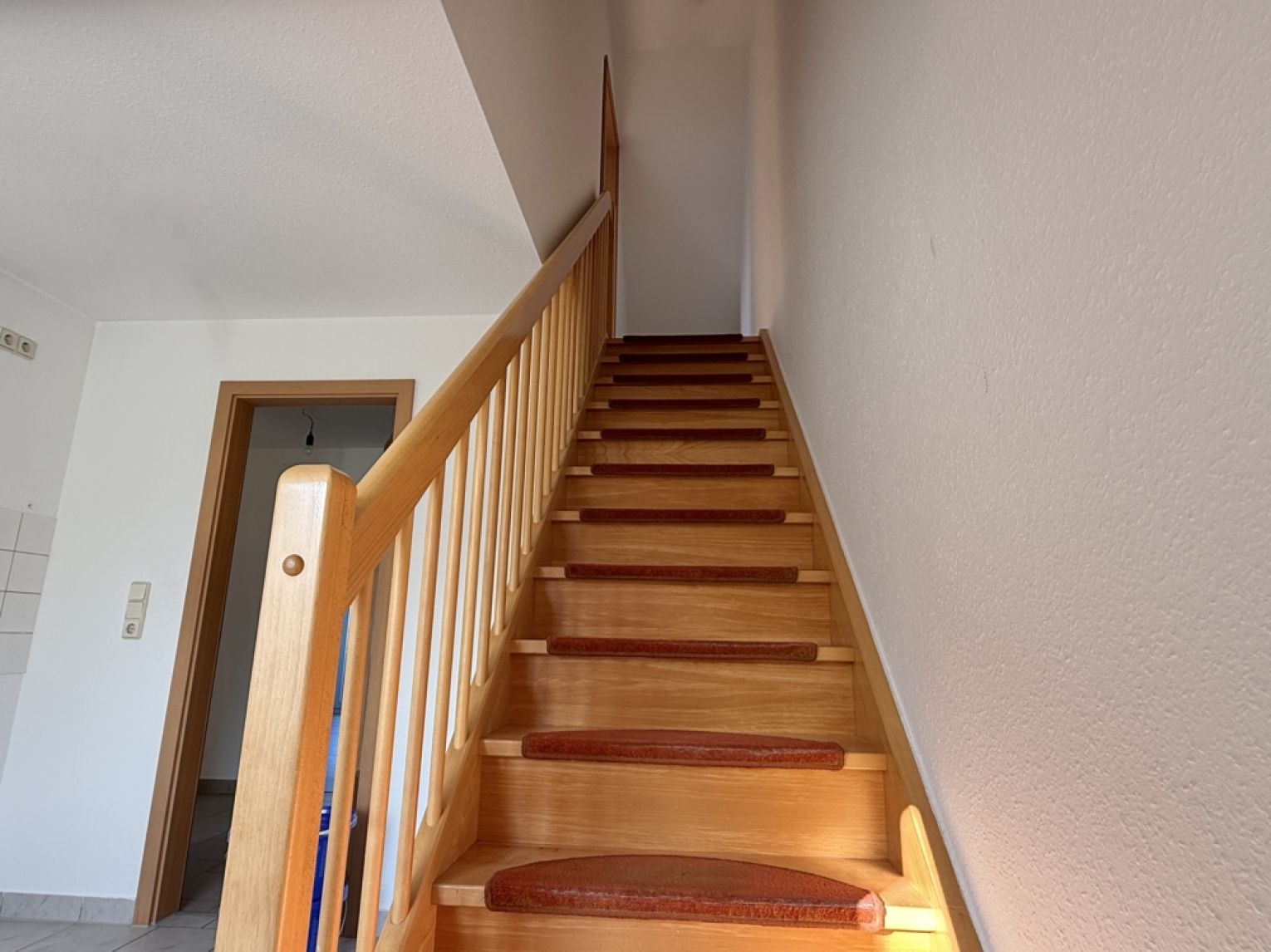 3-Raum • ruhige Lage • Balkon • Maisonette • Wanne • Laminat • schnell sein lohnt sich