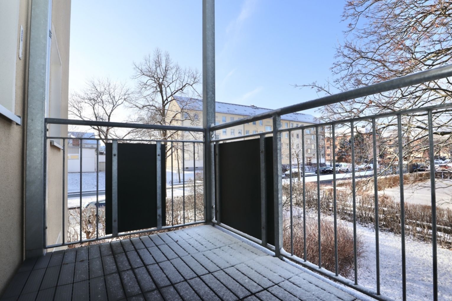 2-Raum Wohnung • Gablenz • Balkon • Tageslichtbad • Wanne • Stellplatz • schnell sein lohnt sich