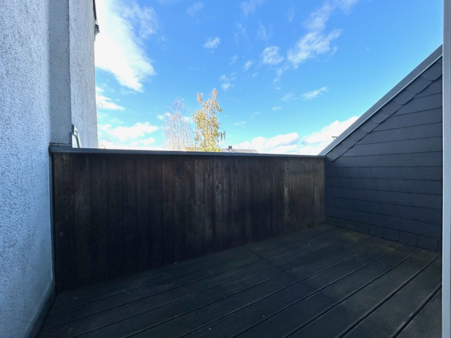 KAßBERG • 2-Zimmer • Loggia • individueller Grundriss • moderne. Einbauküche • schnell mieten