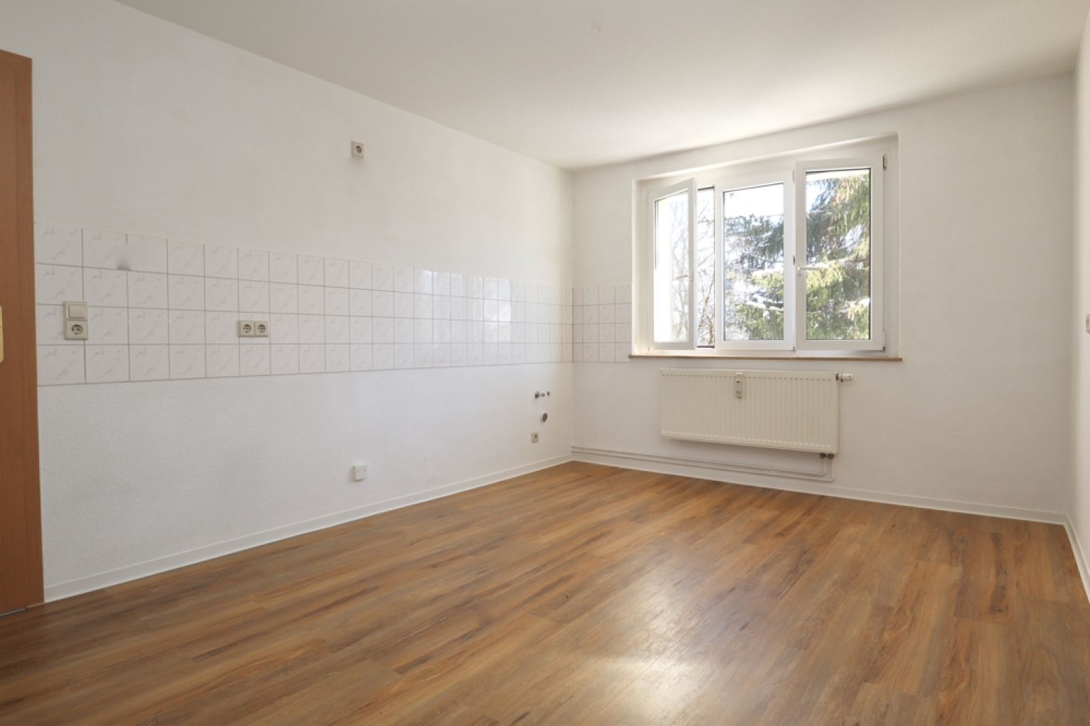 2-Raum Wohnung • Einbauküche • in Chemnitz • Borna-Heinersdorf • Tageslichtbad • jetzt mieten!