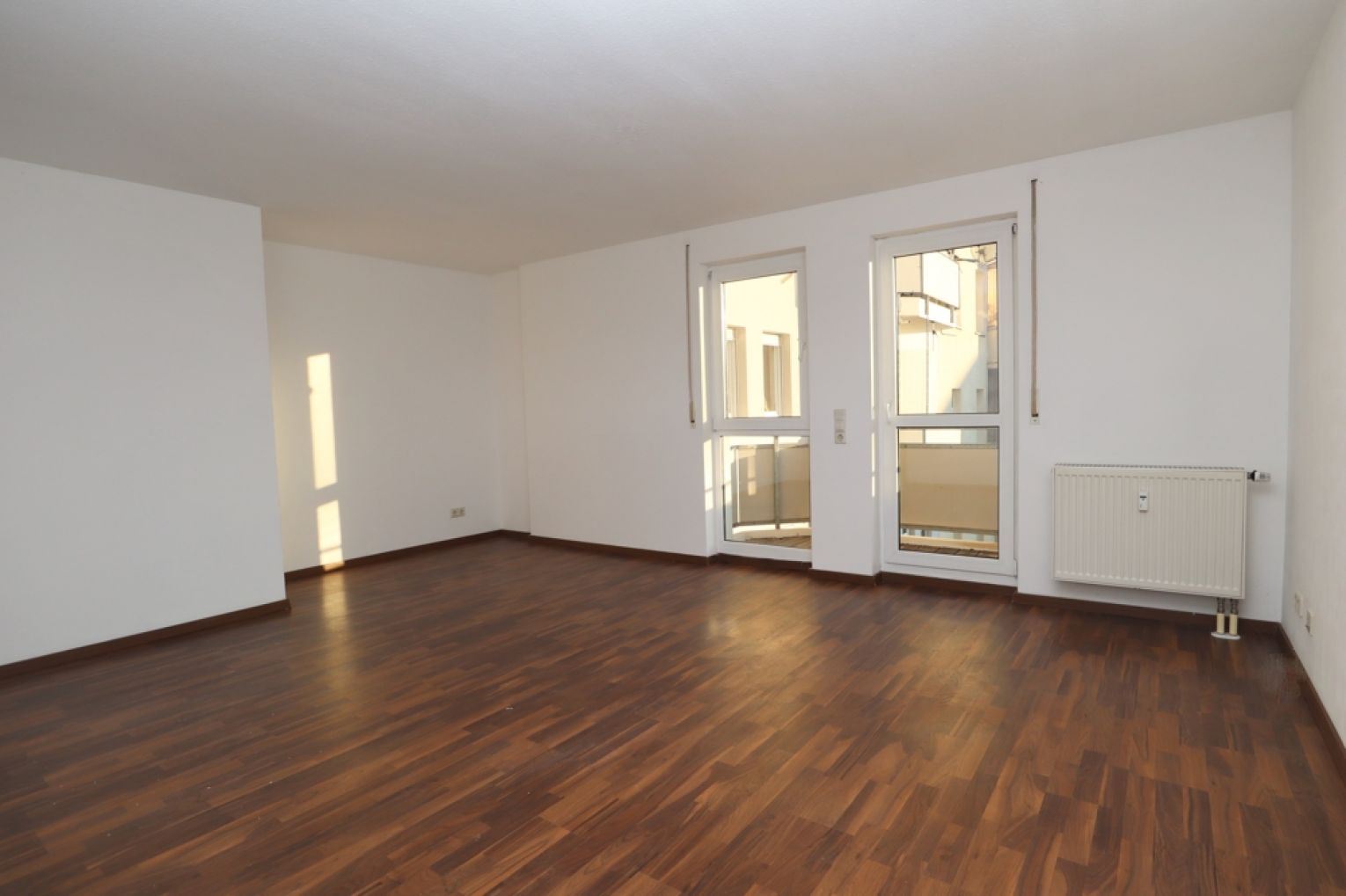 Kaßberg • 2-Raum Wohnung • Stellplatz • Aufzug • Balkon • in Chemnitz • jetzt schnell anrufen