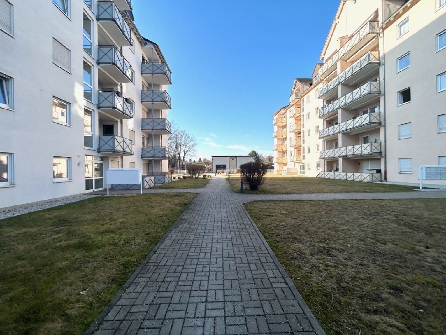 Eigentumswohnung • 3-Zimmer• in Bernsdorf • Balkon • TG-Stellplatz • zum Kauf • jetzt anrufen