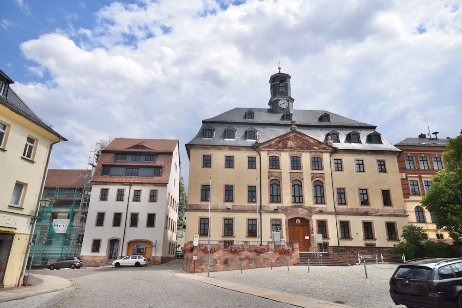 MEGA Ambiente • 4 Zimmer • Fussbodenheizung • offener Wohn-Esbereich • riesiger Balkon • TOP-BAD!