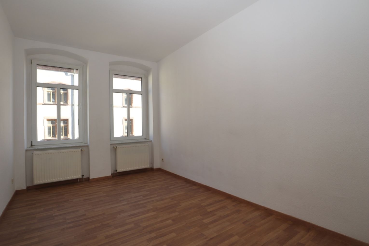 3-Raum Wohnung • XXL-Wohnzimmer • Chemnitz • Tageslichtbad • Besichtigung vereinbaren • Sonnenberg