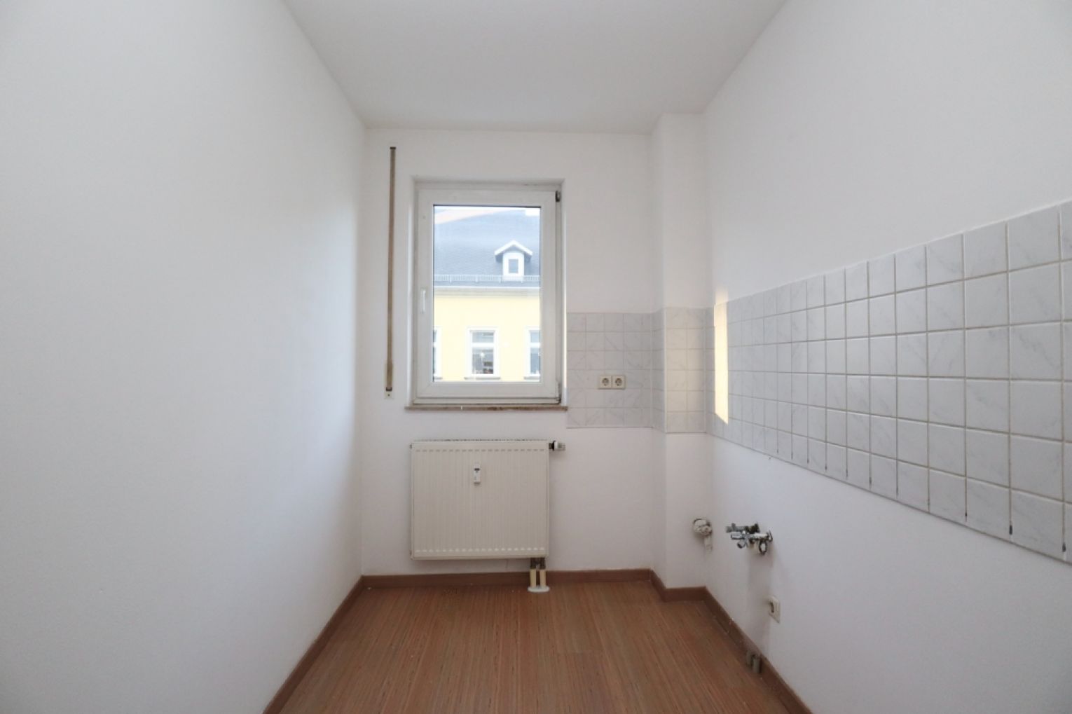 Kaßberg • 2-Raum Wohnung • Stellplatz • Aufzug • Balkon • in Chemnitz • jetzt schnell anrufen