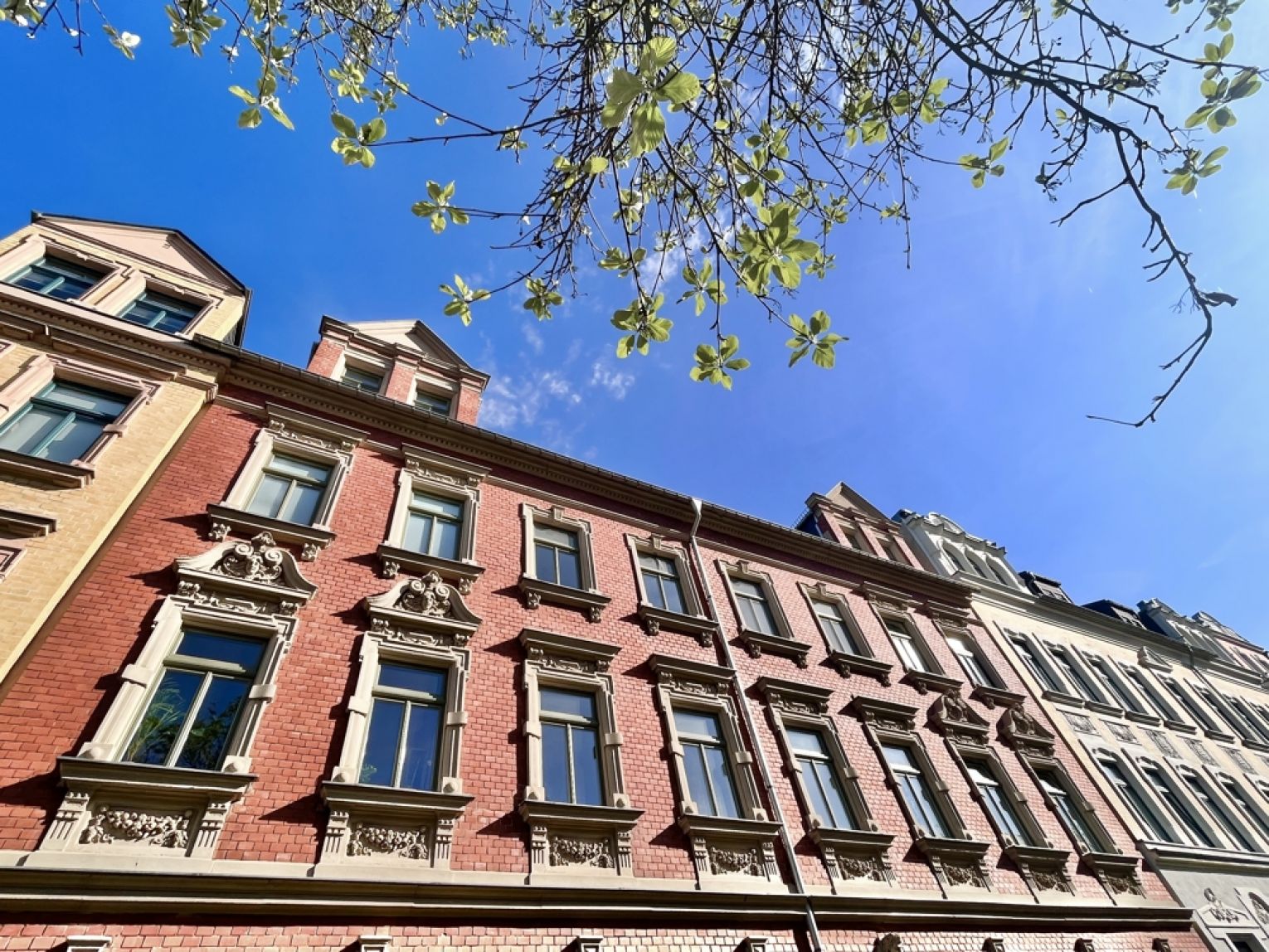 2 Zimmer • Balkon • Dachgeschoss • in Chemnitz • modern und neu • schnell sein und direkt mieten!